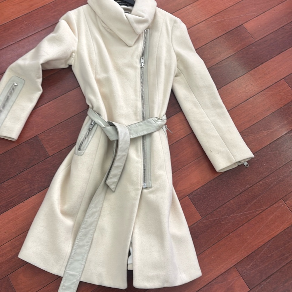 Gorgeous winter wool coat macage